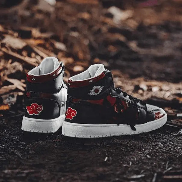 Itachi Uchiha Sneakers - Naruto Shippuden™