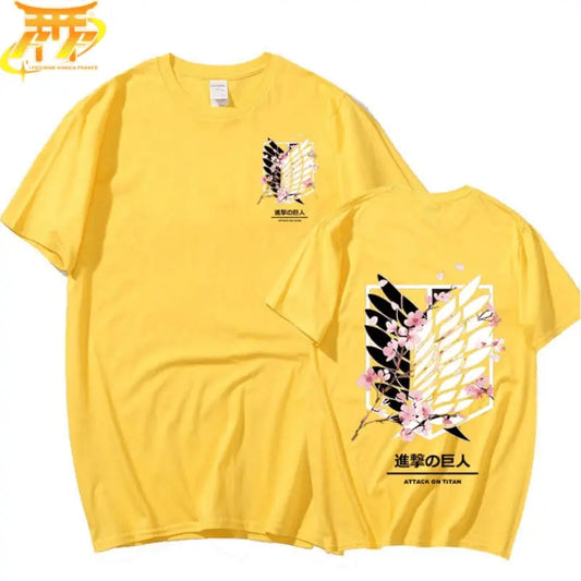 Survey Corps Yellow T-Shirt - Attack on Titan™